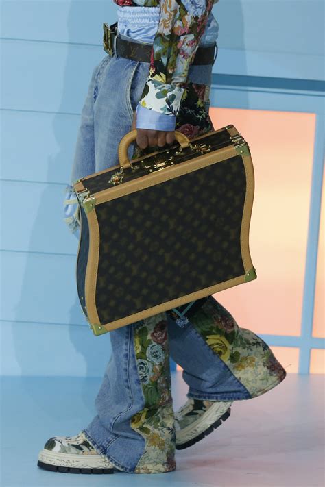 louis vuitton collection virgil abloh|Virgil Abloh final collection.